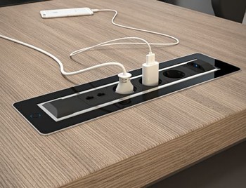 Автоматический вращающийся розеточный модуль VersaTURN 3.0 (2 розетки 220V+1 USB+2 RJ45+1 HDMI+1 USB) черное стекло 060.24F.00011