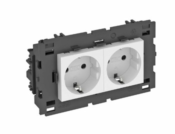 Розетка силовая 0° двойная 2х2К+З Modul45connect, со шторками, 16А 250В белая